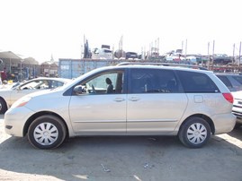 2008 TOYOTA SIENNA LE  SILVER 3.5L AT Z18318